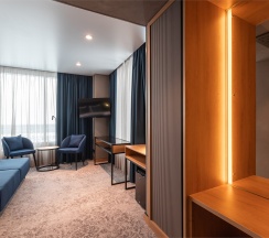 Улучшенный с диваном в Kravt Hotel Kazan Airport