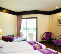 Двухместный номер Superior двуспальная кровать в Kata Poolside Resort