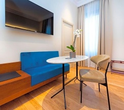 Номер Deluxe с балконом в Sentho Roma