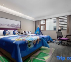 Двухместный семейный номер Standard двуспальная кровать в Hampton by Hilton Shaoxing Ying'enmen