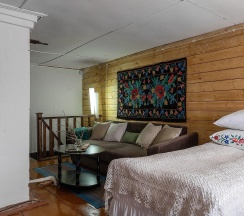 Коттедж стандарт с 2 односпальными и 1 двуспальной кроватью в Olafa Home
