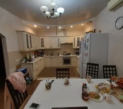 Комната комфорт с 1 двуспальной кроватью в Maxi House