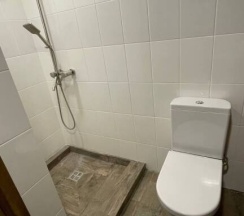 Четырёхместный номер №4 с красивым видом из окна в Дубки