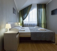 Двухместный номер Economy с балконом 2 отдельные кровати в Ника