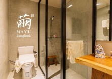 Люкс с балконом в MAYU Bangkok Japanese Style Hotel