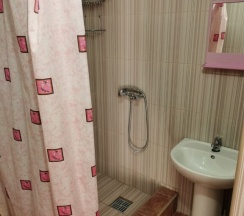 Трёхместный номер Standard с балконом в Гостевой дом