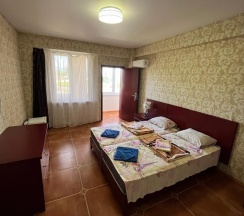 Стандарт эконом двухместный без балкона вид во двор в Дени Дельмар