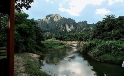 Люкс с балконом и с видом на реку в Phu Siab Mhok KhaoSok