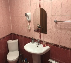 Семейный Номер Без Окна в Артик