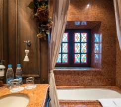 Башня Рапунцель в Old House Resort & Spa