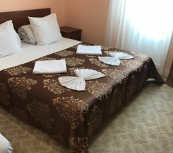 Четырехместный номер Делюкс с балконом в Unona family