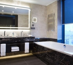 Люкс Ambassador в Double Tree by Hilton