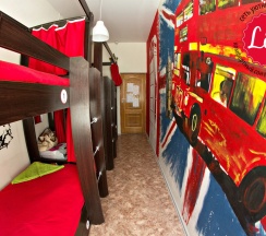 Кровать в общем номере (общая ванная комната) в Like Hostel