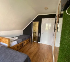 Трехместный номер на третьем этаже 7 в Greenwall