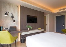 Номер Deluxe в Maitria Hotel Rama 9 Bangkok