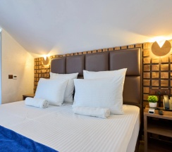 Двухместный номер Комфорт с балконом двуспальная кровать в Астра де Роза