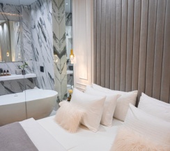 Делюкс в Suite hotel
