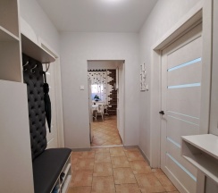 Квартира в Апартаменты на Якутск, 202 мкр, 19, "Ассоль"
