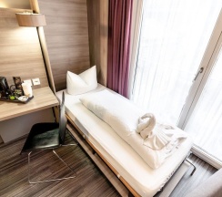 Трёхместный номер Business в Hotel Demas City