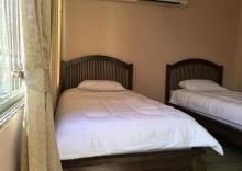 Двухместный номер Deluxe 2 отдельные кровати в The Grand Palace Hostel