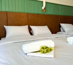 Трёхместный номер Standard с красивым видом из окна в Manresa family resort