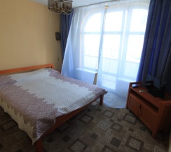 Двухместный номер Standard с балконом и рядом с пляжем двуспальная кровать в Бриз