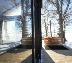 Четырёхместный Барнхаус на берегу озера в ЭкоPort на Отрадном