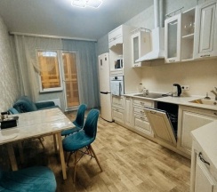 Квартира в Апартаменты на 17-й микрорайон, 1/2