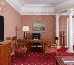 Премиум Люкс "Талион" с видом на Строгановский дворец и реку Мойку в Taleon Imperial Hotel