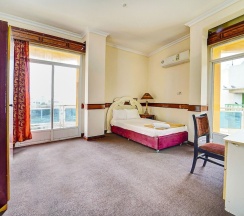 Одноместные апартаменты с 2 комнатами в OYO 120 Concord International Hotel