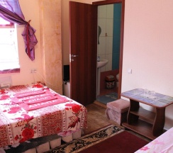 Люкс с 2 комнатами в Делиф