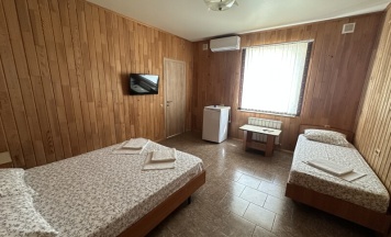 стандарт трехместный № 2 в Приветливый