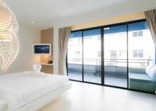 Двухместный номер Deluxe двуспальная кровать в The House Patong Hotel