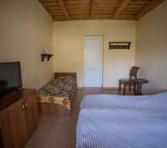 Номер стандартный для троих в Салта