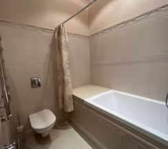 Люкс в Weekend Inn