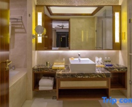 Люкс в Jinghai Hotel & Resort