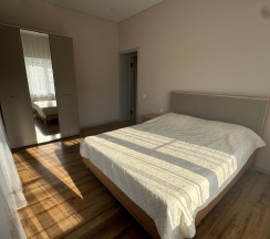 Коттедж с террасой в Family house vld