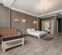 Джуниор сюит в Дизак