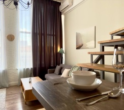 2-комнатные апартаменты улучшенные №8 в City Crown Apartments
