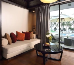 Двухместный полулюкс с видом на океан двуспальная кровать в Le Meridien Phuket Beach Resort