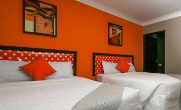 Четырёхместный номер Deluxe в Metro Hotel Marine Parade