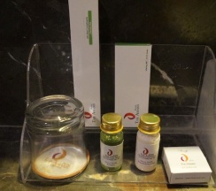 Двухместный люкс Luxury с видом на горы двуспальная кровать в The Amaris