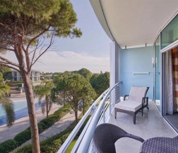 Четырёхместный номер семейный Connection Superior в Отель Calista Luxury Resort