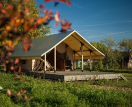 Шатер в Дом Ларди