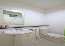 Люкс с 2 комнатами в OYO 1117 Phuket Airport Suites