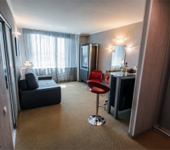 Luxe в Don-Plaza