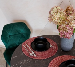 Сфера с видом на горы с купелью в Аномалия