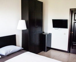 305 - Двухместный мансардный номер с боковым видом на море в Азов Инн