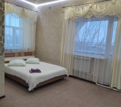 Люкс 1 № 4 с балконом в Luxury