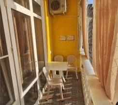 3+ местный Люкс с балконом в Лакшми